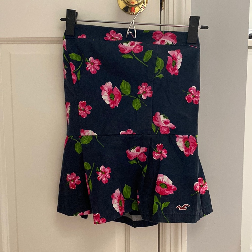 Hollister strapless top